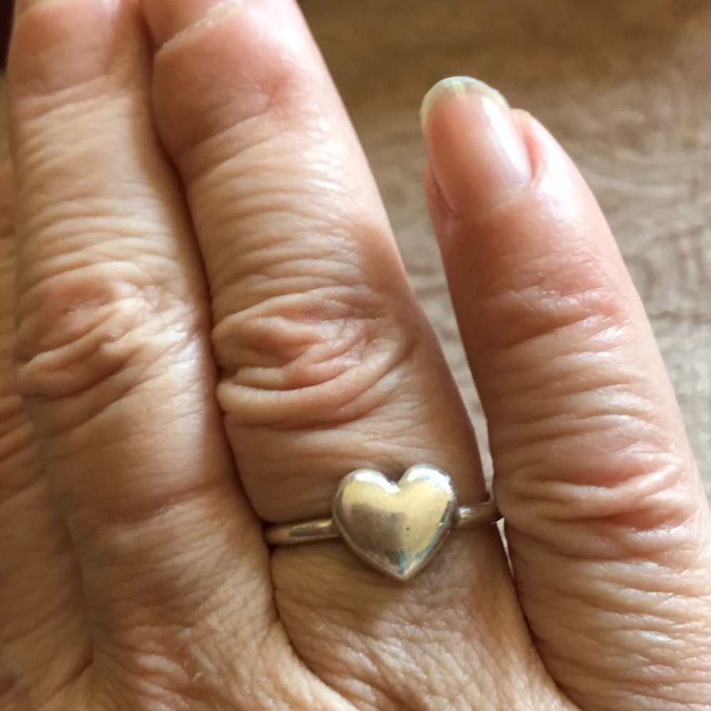 Authentic Tiffany & Co. Solid Heart Sterling Ring… - image 4